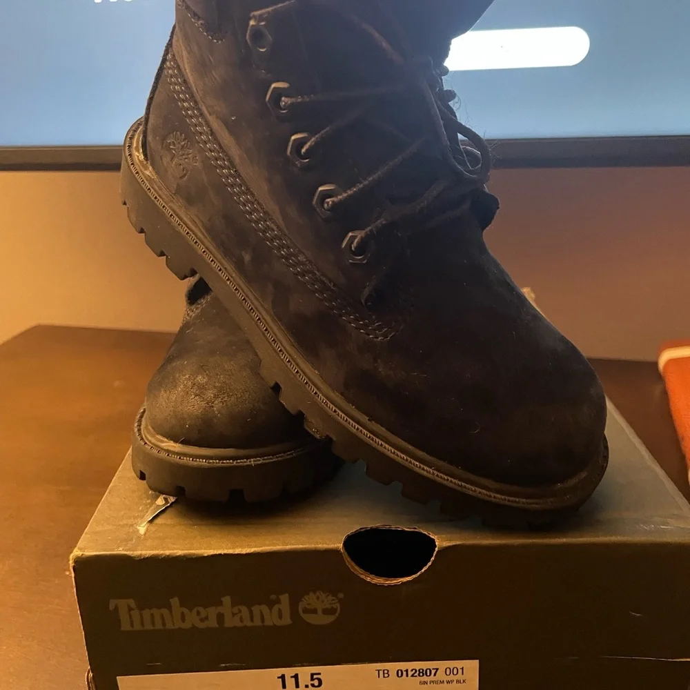 Timberland Kids Black Nubuck Lace-Up Boots